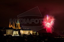 Novoroční ohňostroj, hrad, Praha