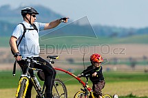 cyklista, cykloturista, otec, rodič, dítě, kolo